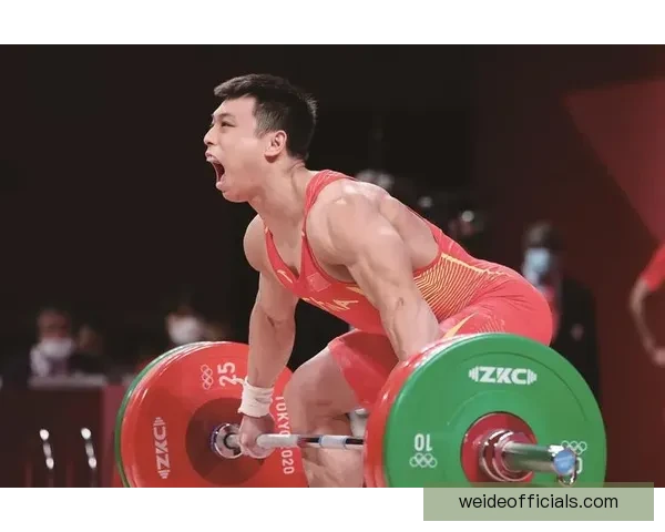 冲刺赛场背后的故事：运动员谈拼搏与成长的心路历程